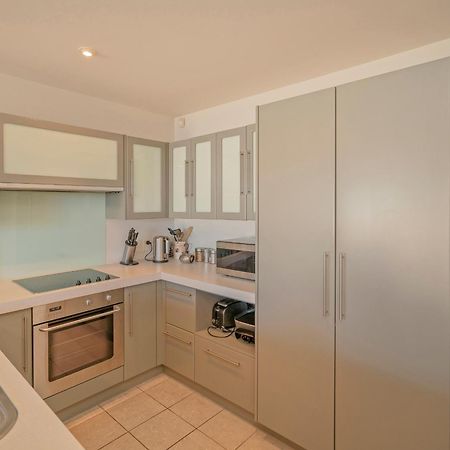 Tairua Waterfront Retreat - Tairua Apartment المظهر الخارجي الصورة