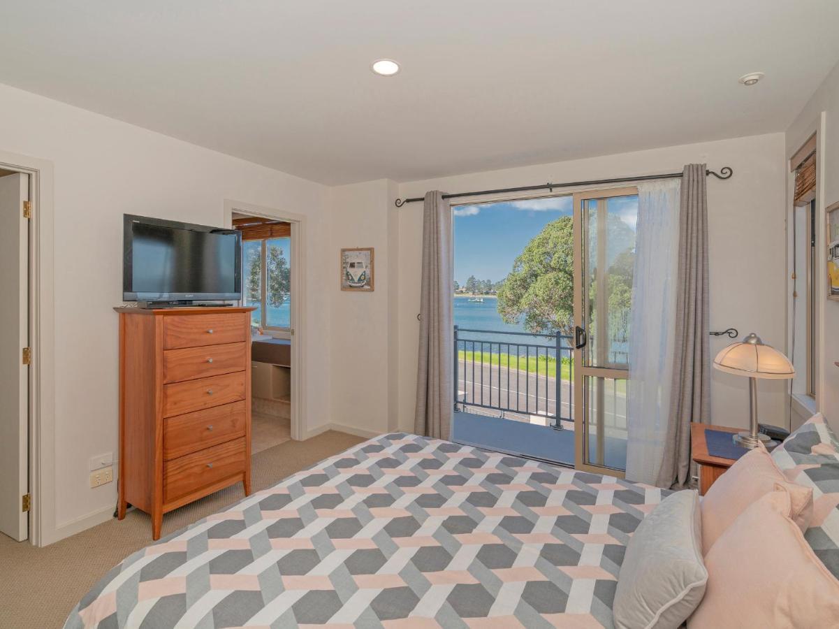 Tairua Waterfront Retreat - Tairua Apartment المظهر الخارجي الصورة